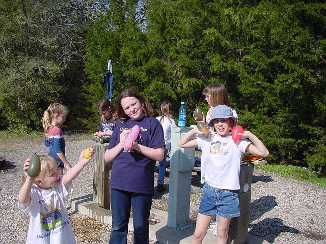 Making water balloons Brooke, Kara, Jessica, Stephanie, Amber and Caitlin.JPG